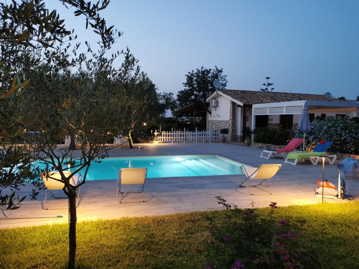 Villa Hibiscus กัสเตลลัมมาเร เดล โกลโฟ ภายนอก รูปภาพ