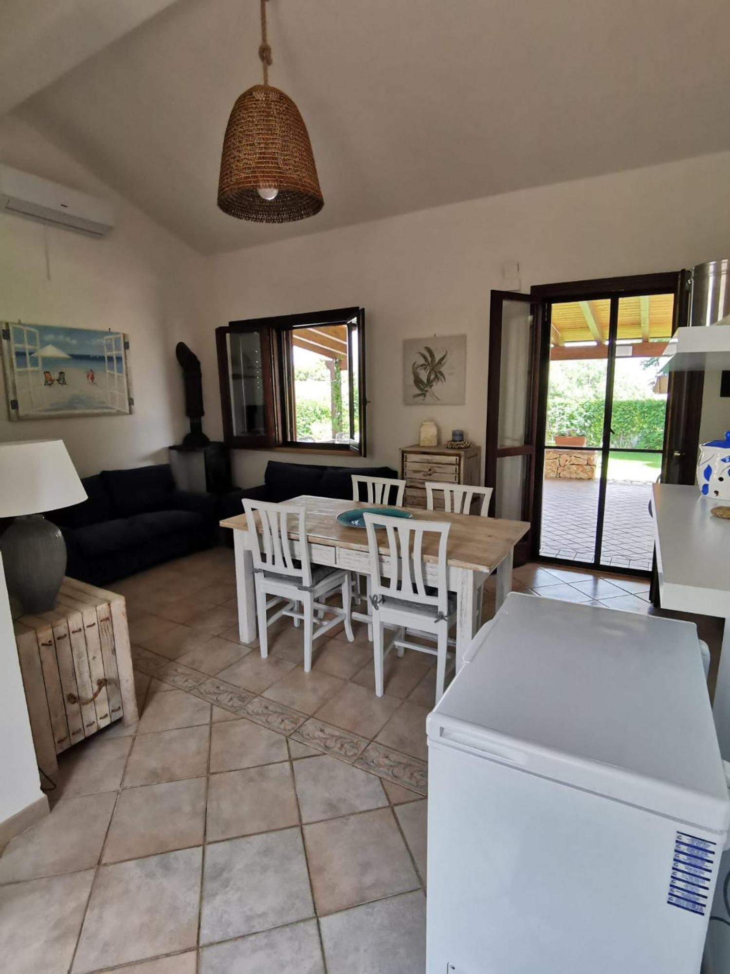 Villa Hibiscus กัสเตลลัมมาเร เดล โกลโฟ ภายนอก รูปภาพ